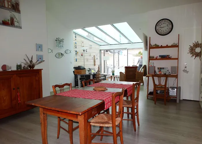 Dorade Gilles Croix De Vie Villa